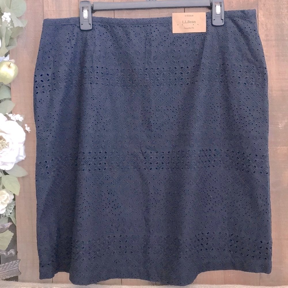 L. L. Bean Favorite Fit Skirt Size 16 - Picture 8 of 8